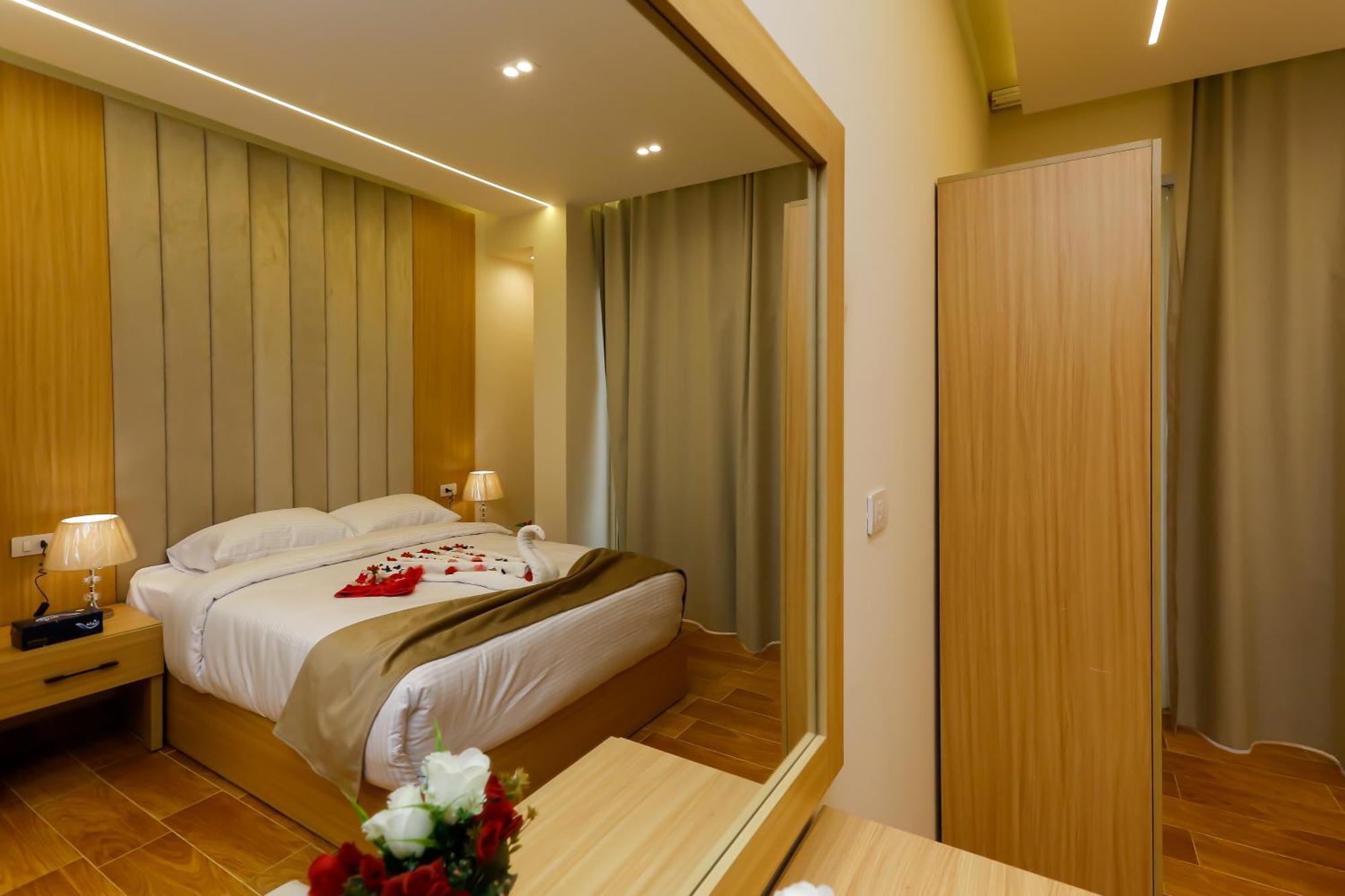 Rizk Pyramids View Hotel Kafret el-Gabal 外观 照片