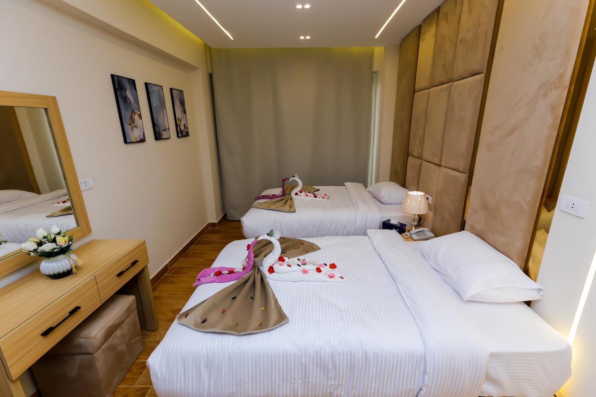 Rizk Pyramids View Hotel Kafret el-Gabal 外观 照片