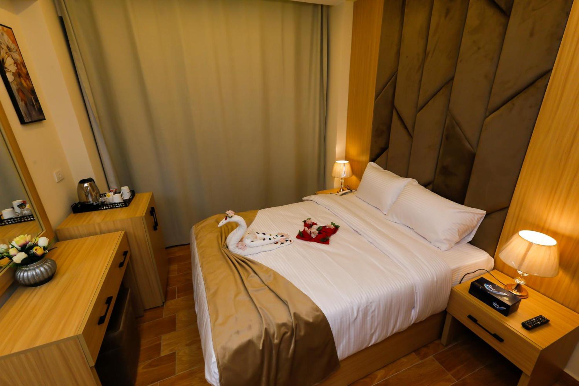 Rizk Pyramids View Hotel Kafret el-Gabal 外观 照片